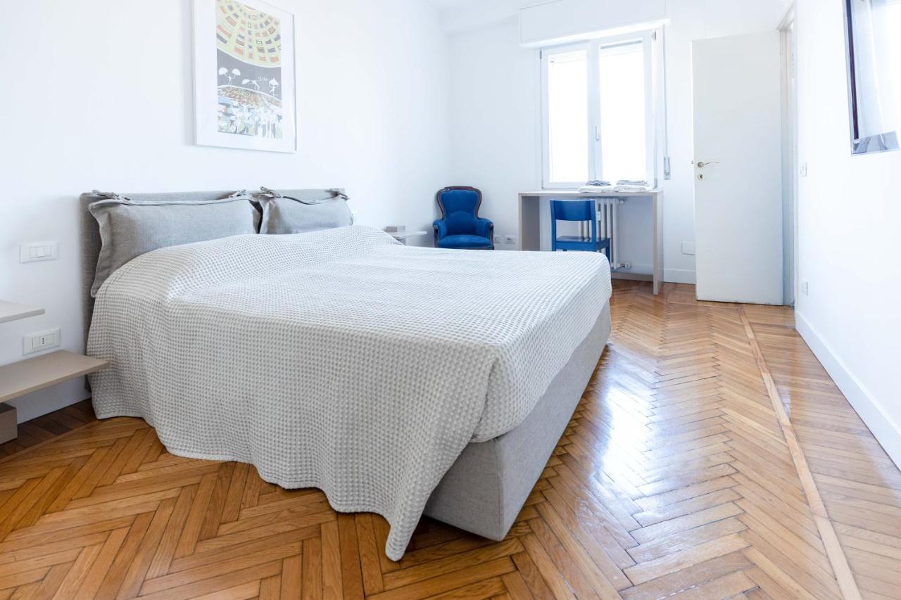 Milan Flat 5 Min From Duomo With Park For Small Cars Apartamento Exterior foto