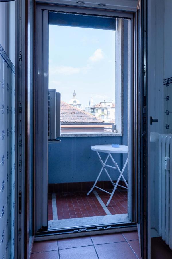 Milan Flat 5 Min From Duomo With Park For Small Cars Apartamento Exterior foto